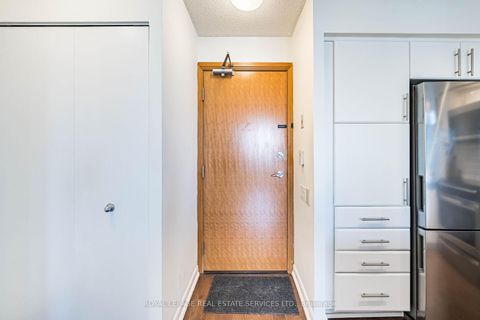 Photo 5 at 2505 - 33 Sheppard Avenue E, Willowdale East, Toronto
