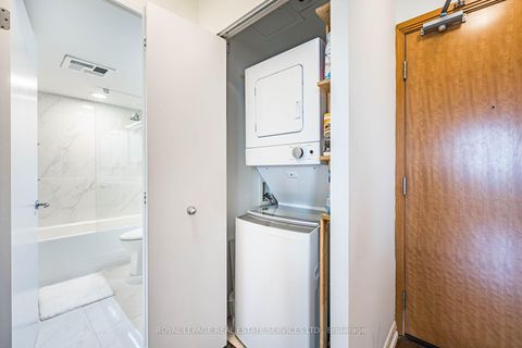 Photo 14 at 2505 - 33 Sheppard Avenue E, Willowdale East, Toronto