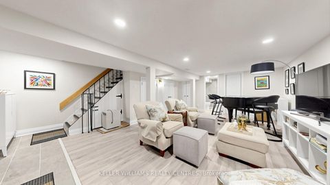 Photo 27 at 19 Lesterwood Crescent, Bendale, Toronto