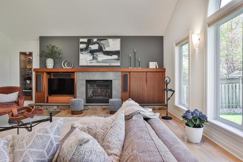 Photo 16 at 11 Cranleigh Court, Humber Valley, Toronto