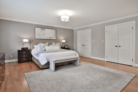 Photo 28 at 11 Cranleigh Court, Humber Valley, Toronto