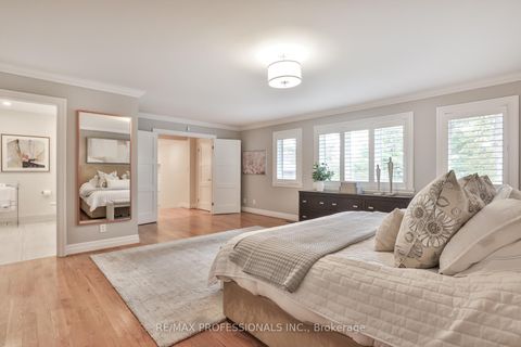 Photo 30 at 11 Cranleigh Court, Humber Valley, Toronto