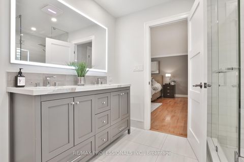 Photo 34 at 11 Cranleigh Court, Humber Valley, Toronto