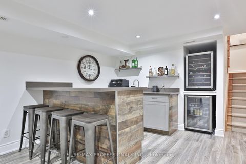 Photo 39 at 11 Cranleigh Court, Humber Valley, Toronto
