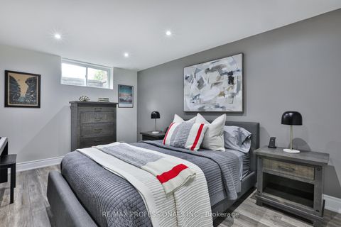 Photo 44 at 11 Cranleigh Court, Humber Valley, Toronto