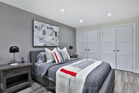 Photo 48 at 11 Cranleigh Court, Humber Valley, Toronto