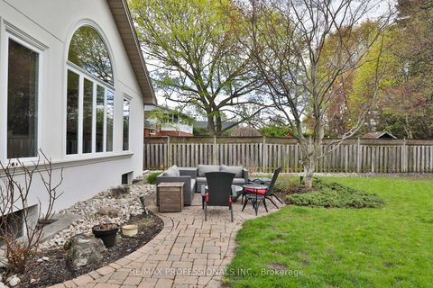Photo 49 at 11 Cranleigh Court, Humber Valley, Toronto