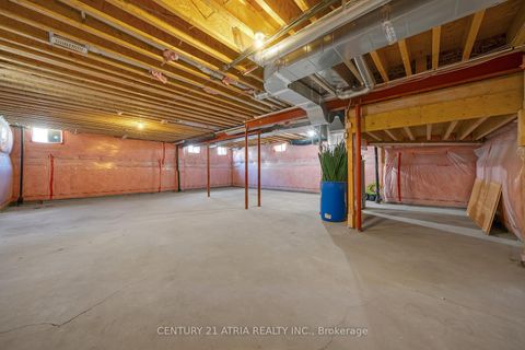 Photo 4 at 20 Baldry Avenue, Patterson, Vaughan