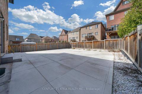 Photo 14 at 20 Baldry Avenue, Patterson, Vaughan