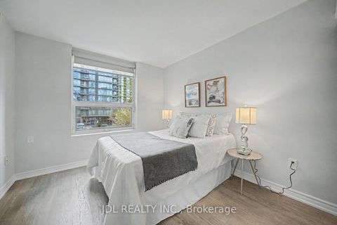 Photo 17 at Th8 - 31 Brunel Court, Waterfront Communities C1, Toronto