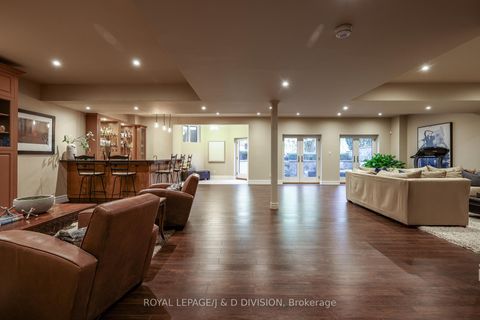 Photo 30 at 82 Munro Boulevard, Windfields, Toronto
