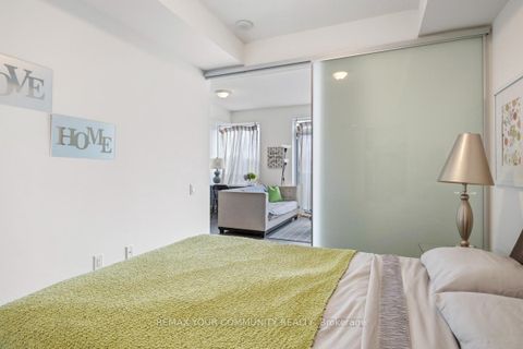 Photo 12 at 518 - 7608 Yonge Street, Yorkhill, Vaughan