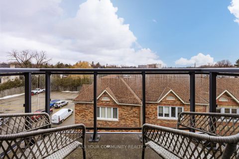 Photo 15 at 518 - 7608 Yonge Street, Yorkhill, Vaughan