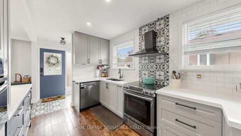 Photo 13 at 33 Neapolitan Drive, Bendale, Toronto