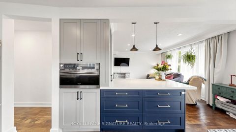 Photo 15 at 33 Neapolitan Drive, Bendale, Toronto