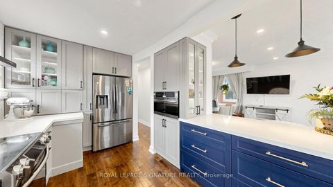 Photo 16 at 33 Neapolitan Drive, Bendale, Toronto