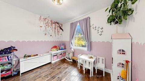 Photo 20 at 33 Neapolitan Drive, Bendale, Toronto