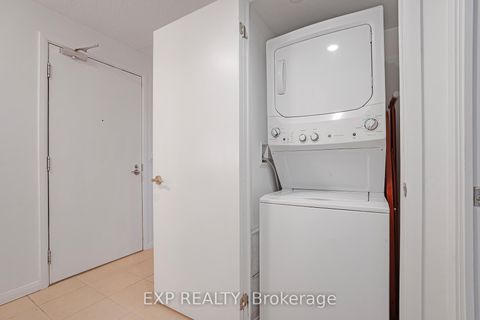 Photo 14 at 729 - 830 Lawrence Avenue W, Glen Park, Toronto