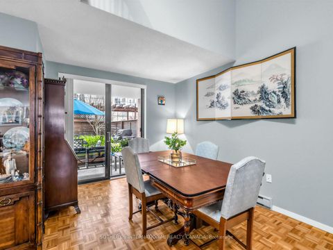 Photo 15 at Th. 2 - 188 Spadina Avenue, Chinatown, Toronto