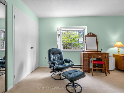 Photo 22 at Th. 2 - 188 Spadina Avenue, Chinatown, Toronto