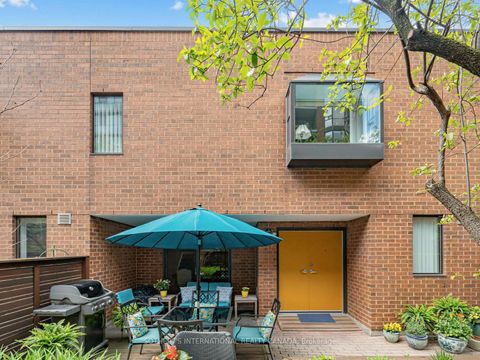 Photo 32 at Th. 2 - 188 Spadina Avenue, Chinatown, Toronto