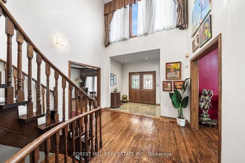 Photo 5 at 73 Garnier Court, Steeles, Toronto