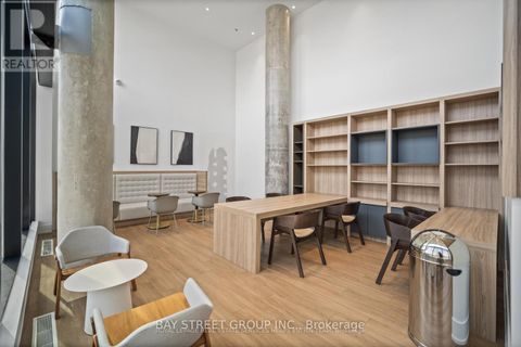 Photo 14 at 1023 - 3100 KEELE Street, CFB, Toronto
