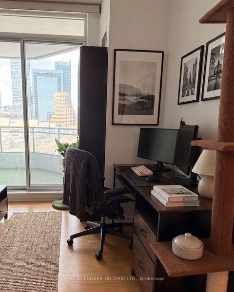 Photo 3 at 1501 - 228 Queens Quay W, Waterfront Communities C1, Toronto