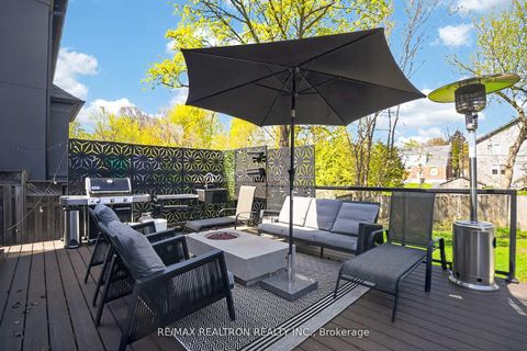 Photo 12 at 17 Lynnhaven Road, Lawrence, Toronto