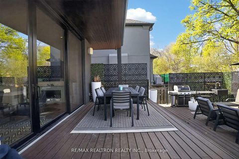 Photo 13 at 17 Lynnhaven Road, Lawrence, Toronto