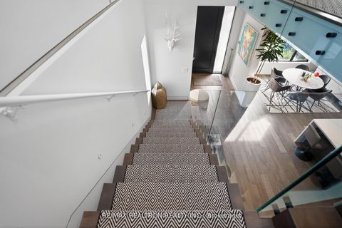 Photo 19 at 17 Lynnhaven Road, Lawrence, Toronto