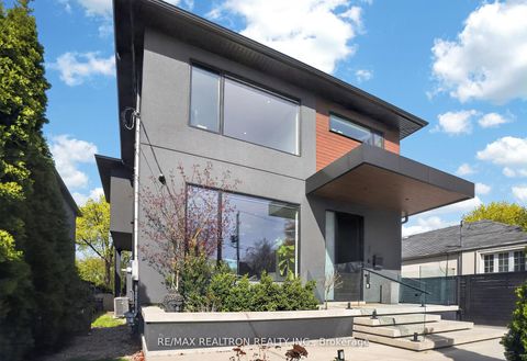 Photo 35 at 17 Lynnhaven Road, Lawrence, Toronto