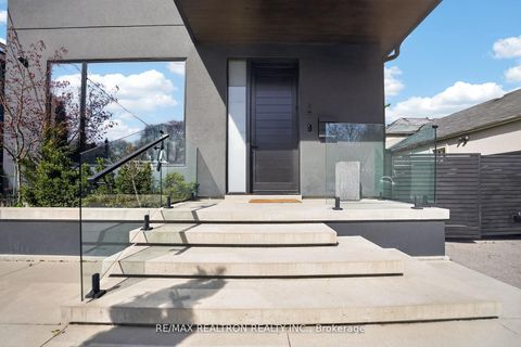 Photo 38 at 17 Lynnhaven Road, Lawrence, Toronto