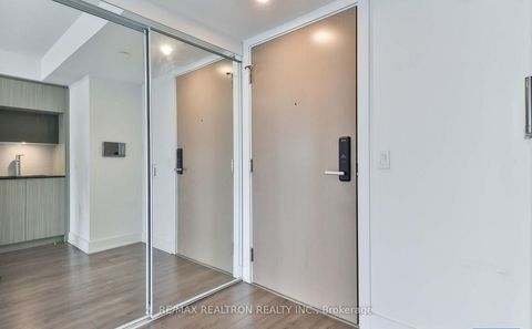 Photo 4 at 1117 - 585 Bloor Street E, North St. James Town, Toronto