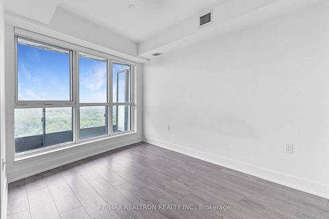 Photo 14 at 1117 - 585 Bloor Street E, North St. James Town, Toronto