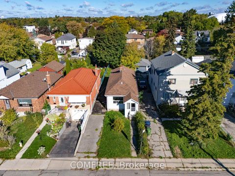 Photo 9 at 18 Glasgow Avenue, Birchmount, Toronto