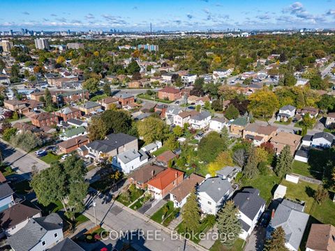 Photo 14 at 18 Glasgow Avenue, Birchmount, Toronto