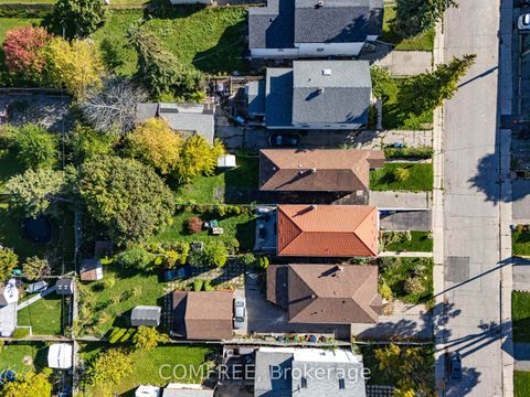 Photo 18 at 18 Glasgow Avenue, Birchmount, Toronto
