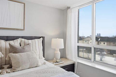 Photo 12 at 332 - 18 Mondeo Drive, Dorset Park, Toronto