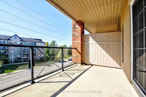 Photo 17 at 303 - 39 Ferndale Drive S, Ardagh, Barrie