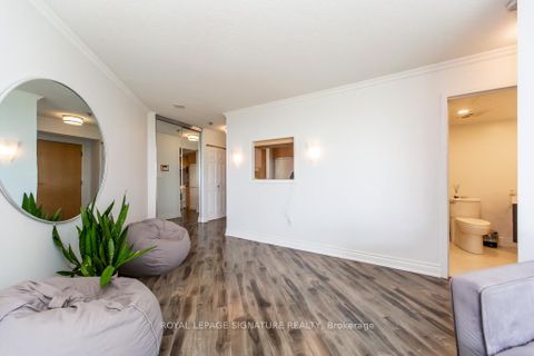 Photo 16 at 510 - 5 Concorde Place, Don Mills, Toronto