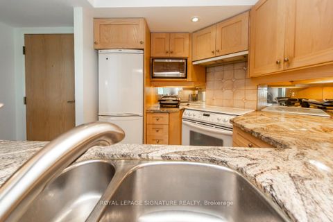 Photo 20 at 510 - 5 Concorde Place, Don Mills, Toronto