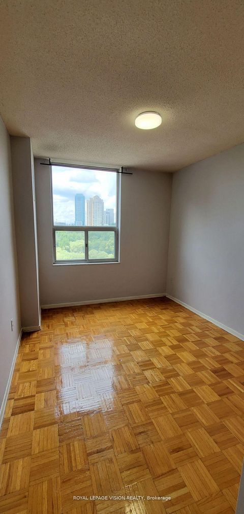 Photo 8 at 1202 - 20 Edgecliff Golfway, Flemingdon Park, Toronto