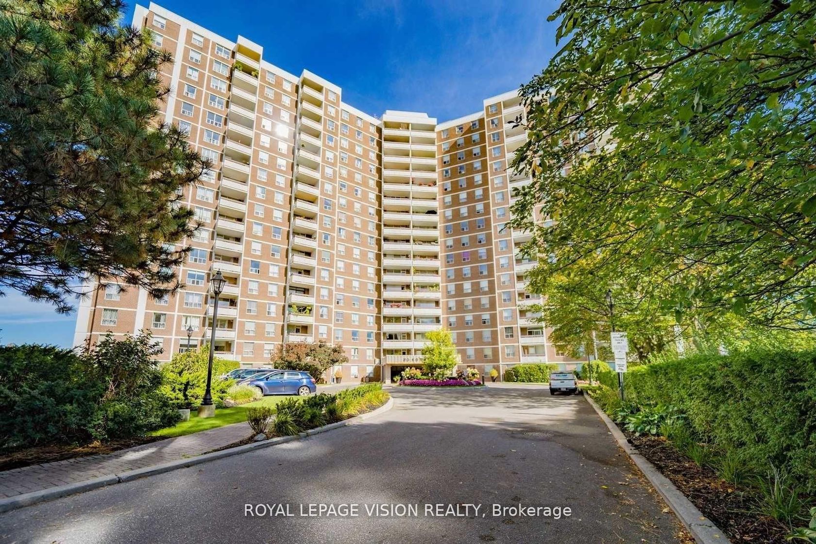1202 - 20 Edgecliff Golfway, Flemingdon Park, Toronto photo 2