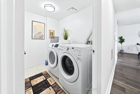 Photo 34 at 2002 - 5 CONCORDE Place, Don Mills, Toronto