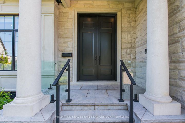 Photo 1 at 47 Wycliffe Crescent, Bayview Village, Toronto