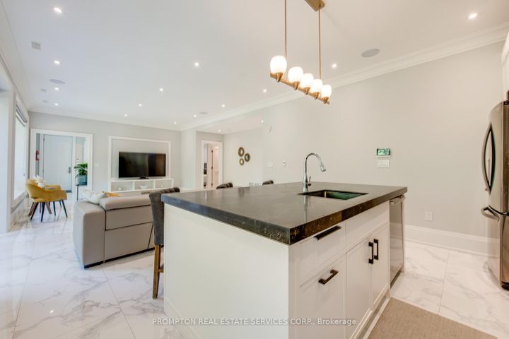 Photo 34 at 47 Wycliffe Crescent, Bayview Village, Toronto