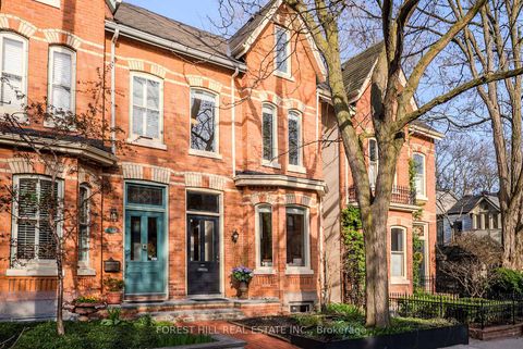 Photo 1 at 451 Sackville Street, South St. James Town, Toronto