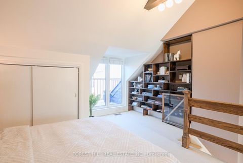 Photo 30 at 451 Sackville Street, South St. James Town, Toronto