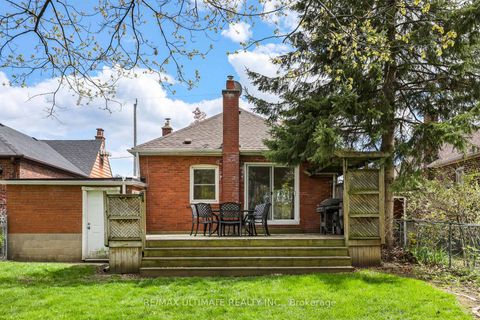 Photo 21 at 220 Parkview Hill Crescent, Parkview, Toronto